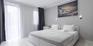 Красная Поляна: Отель Горная Кадриль Редэнс