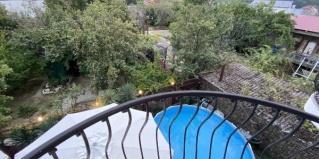 Архипо-Осиповка: Гостевой дом Вишнёвая