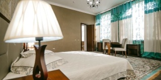 Тараз: Отель Inju