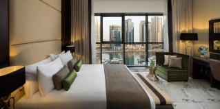 Dubai: Отель Millennium Place