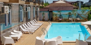 Гагра: Отель Империя