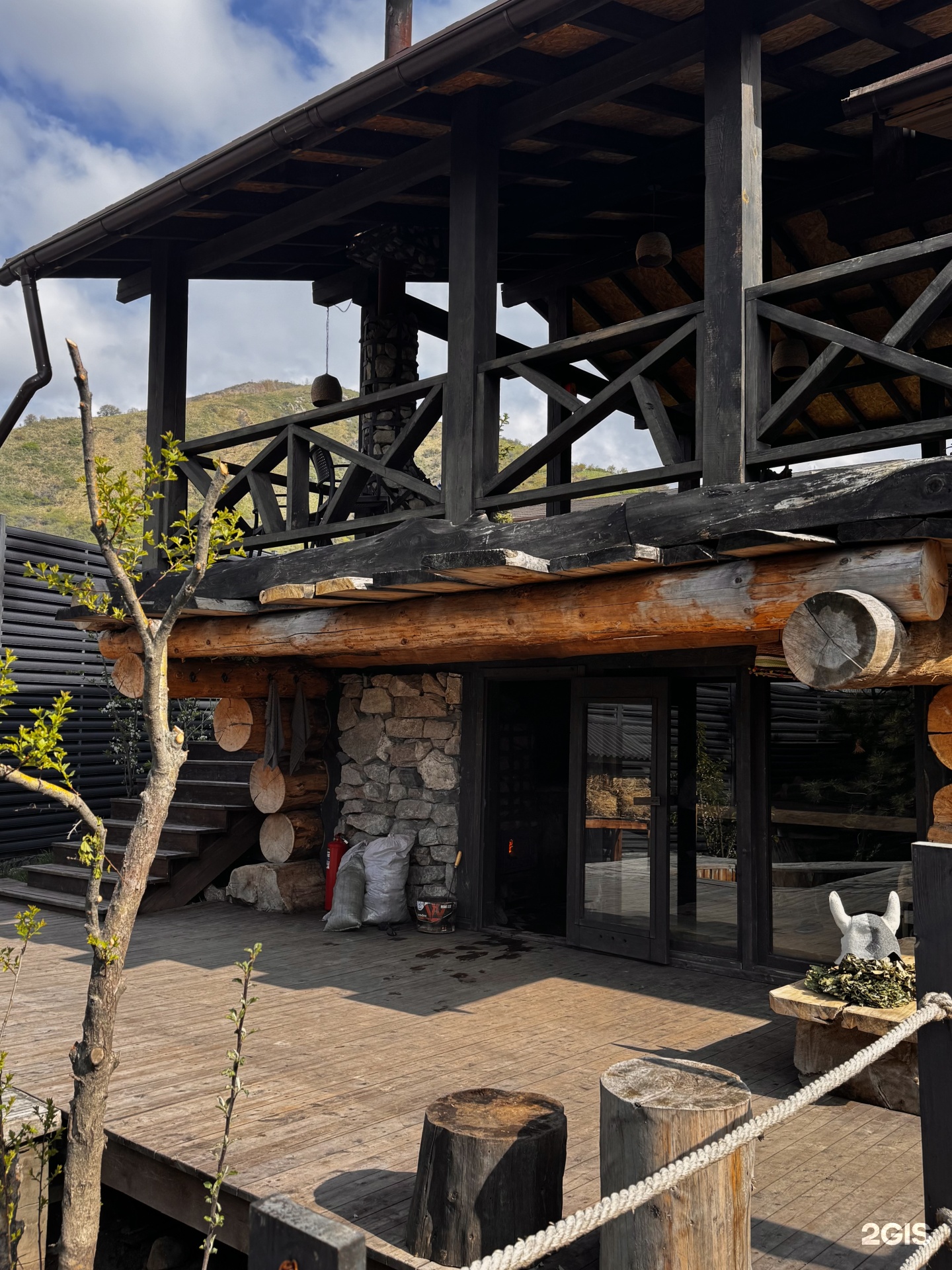 Top Hill Resort
