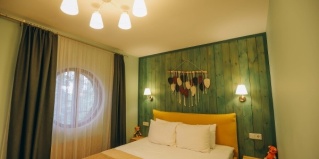 Арамиль: Турбаза Парк сказов