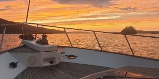 Русский: Глэмпинг Boat_n_Rest