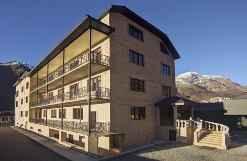 с. Терскол: Отель Mary and Bears