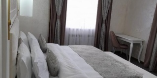 Шымкент: Отель Dora Hotel